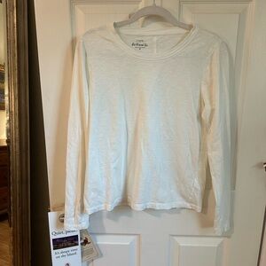 J. Crew White Girlfriend Tee Medium